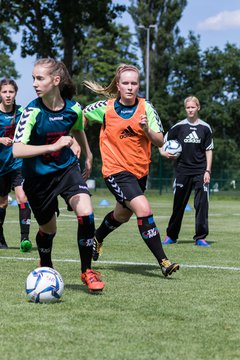 Bild 98 - wBJ Hamburger SV : SV Henstedt Ulzburg : Ergebnis: 4:2